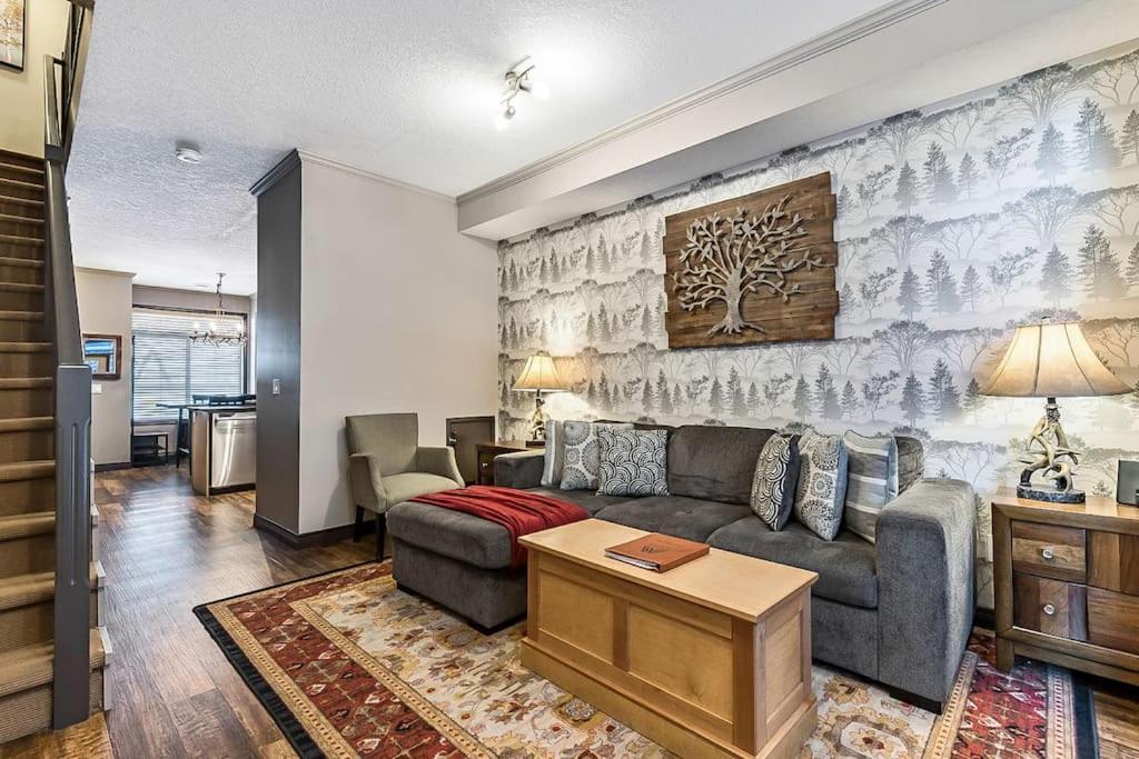 Mystic Getaway Appartement Canmore Buitenkant foto