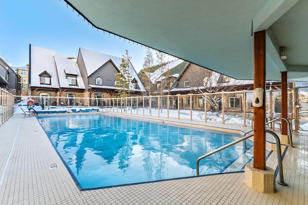 Mystic Getaway Appartement Canmore Buitenkant foto