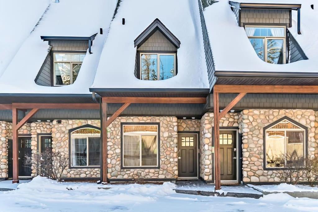 Mystic Getaway Appartement Canmore Buitenkant foto