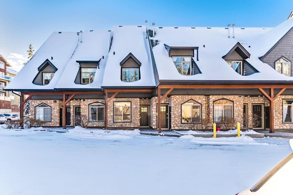 Mystic Getaway Appartement Canmore Buitenkant foto